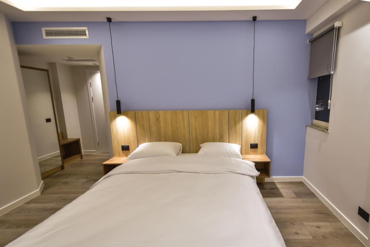 Baron Boutique Hotel Yerevan Exterior photo